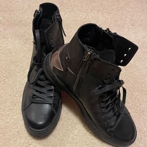 NWOT Crime London Black Leather Moto Boot with Stars on back